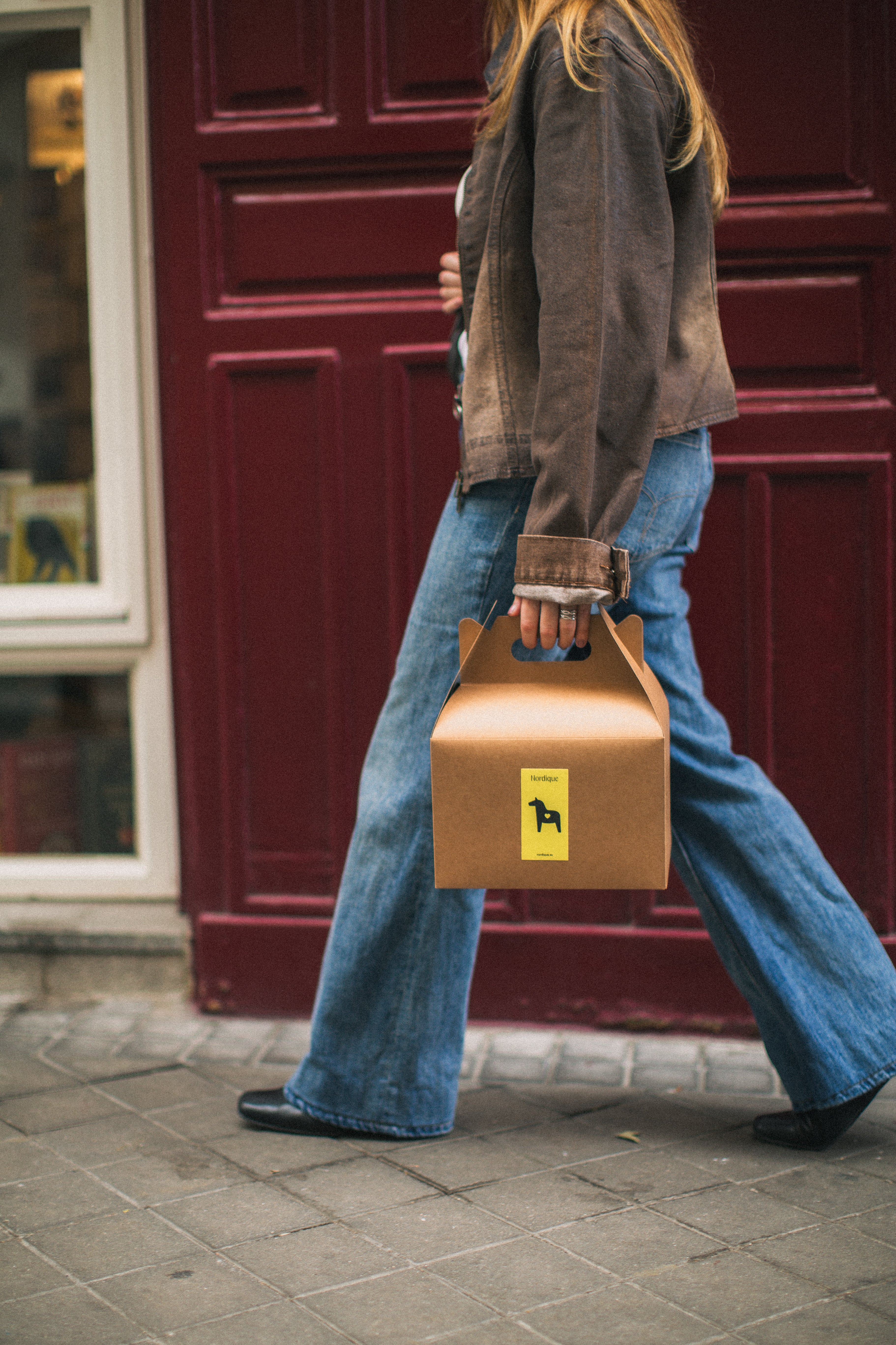Caja de 50 Pepparkakor Artesanales - Galletas Suecas de Jengibre y Especias