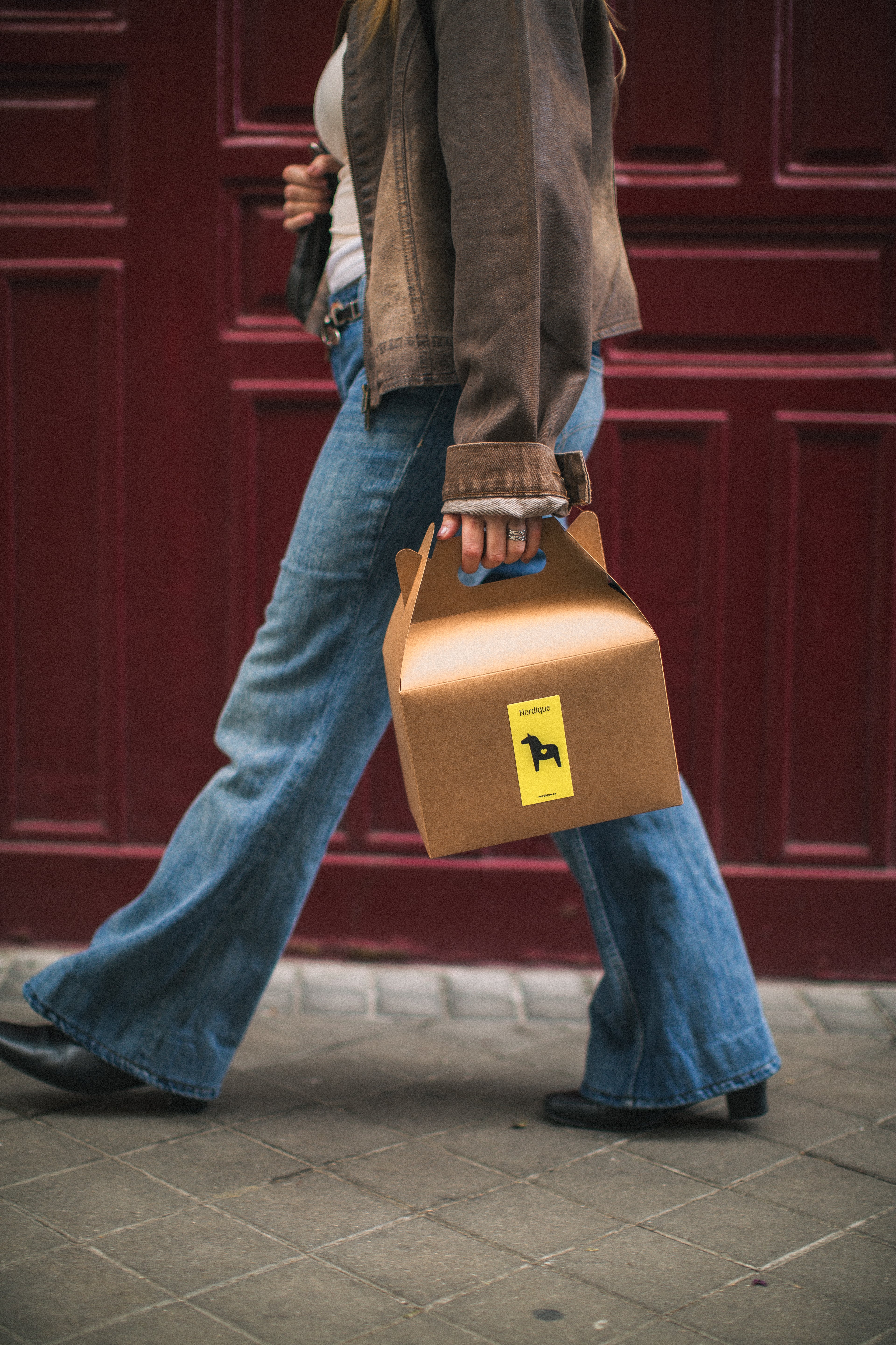 Fika Box de Kanelbullar, Kardemummabullar, Vaniljbullar y Hallonbullar