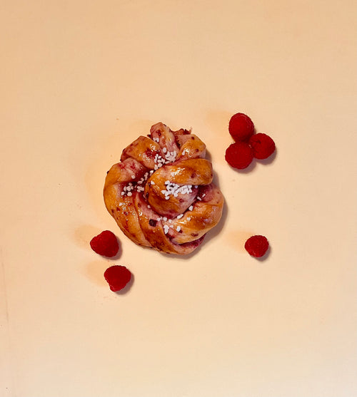 Hallonbullar | Bollos de frambuesa suecos