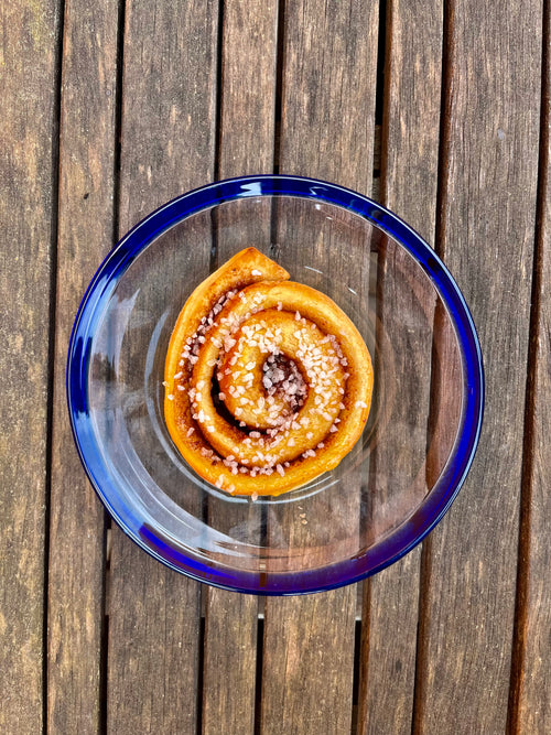Fika Box de Kanelbullar, Kardemummabullar, Vaniljbullar y Hallonbullar
